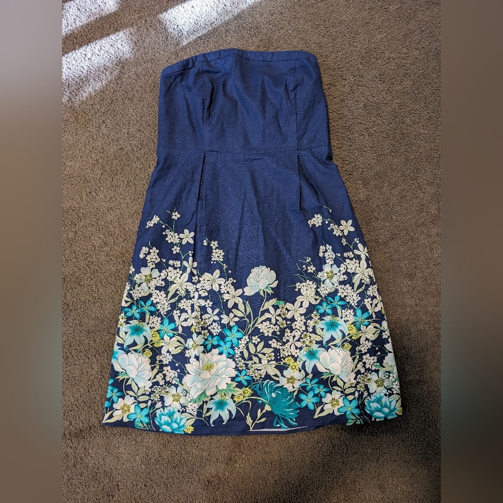 Old navy 90s summer strapless day dress.